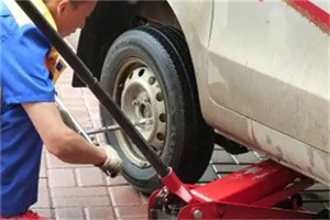 秦皇岛附近拖车24小时服务热线电话